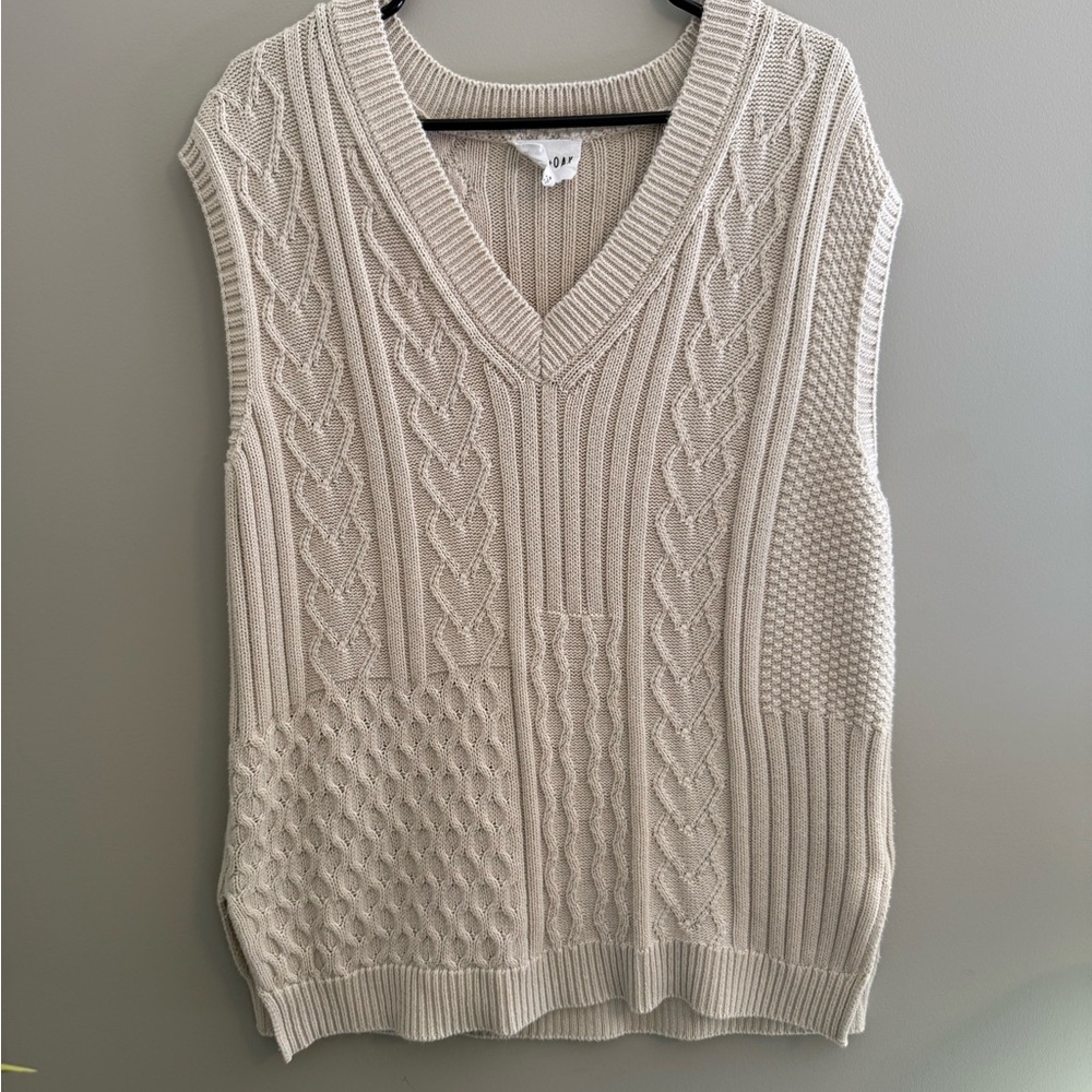 Olive & Oak Cream V-Neck Sweater Vest oversized fit